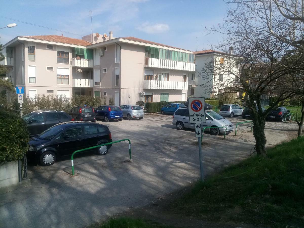 Vicino Al Prato Della Valle Intero Appartamento Parcheggio Facile Di Fronte بادوفا المظهر الخارجي الصورة